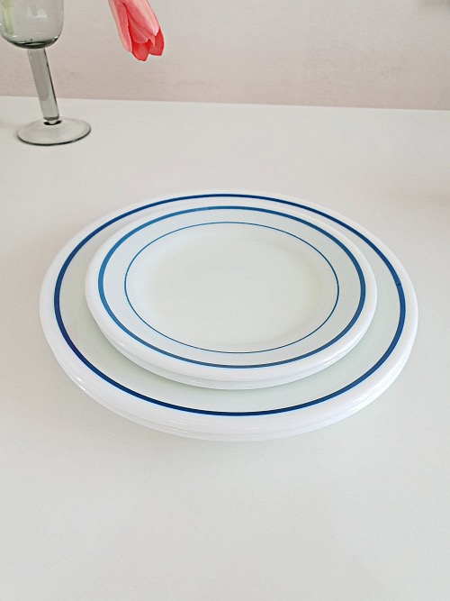 (2장입고) Vintage Corning Pyrex White Milk Glass Blue Band Bread Plate (17CM)
