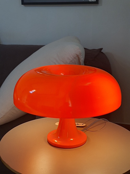 Artemide Nessino Table Lamp, Orange (네시노 테이블 램프 - 오렌지)