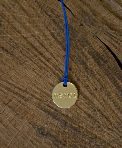 파리 편집샵 정품 Merci 메달 매듭팔찌 - 블루 금장