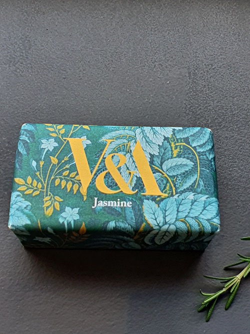 Victoria and Albert Museum Soap 190g- Jasmine