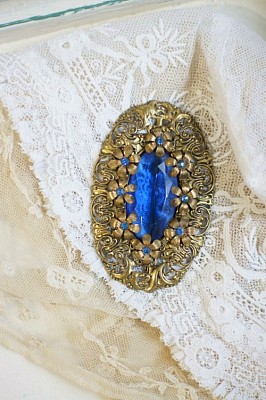 앤티크 브롯치(Antique Blue Rinestone Brooch)