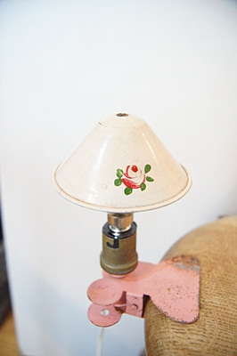 1950년대 프랑스 클립형 램프 (핑크+ 파스텔핑크핸드플라워)