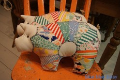 앤틱 그랜마더 퀼트 돼지 인형(앞에 돼지인형)