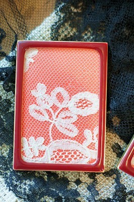 ANTIQUE LACE RED FRAME(2개세트)