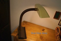 [가격인하]Vintage yellow desk lamp 