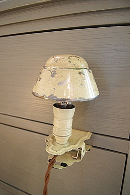 1950년대 프랑스 클립형 램프 (밀크베이지)